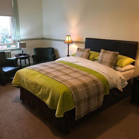カーライル Abberley House Bed & Breakfast エクステリア 写真